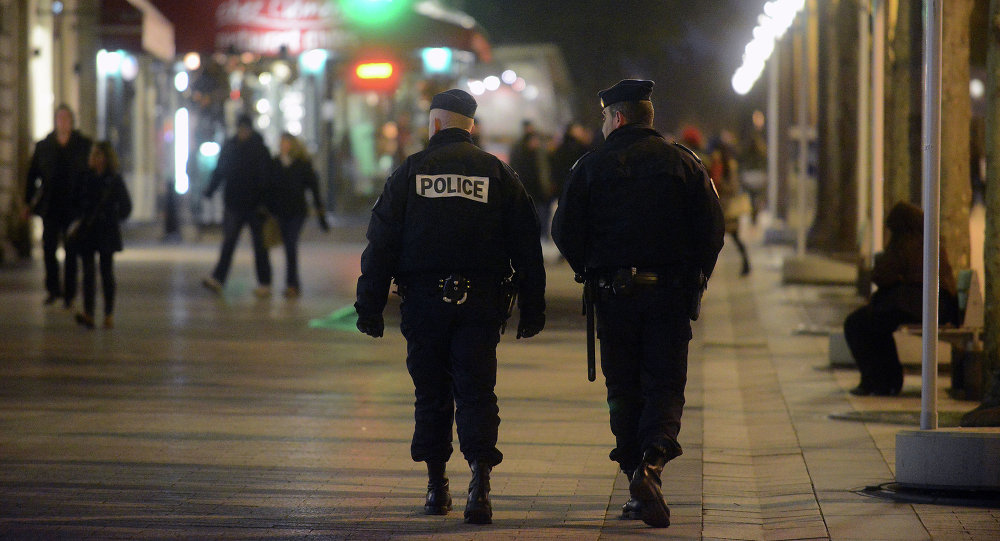 Click to enlarge French police officers