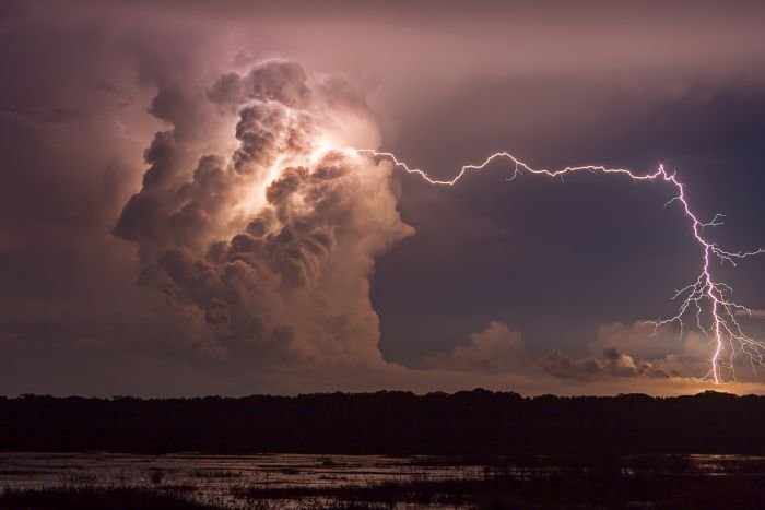 CLOUD LIGHTNING