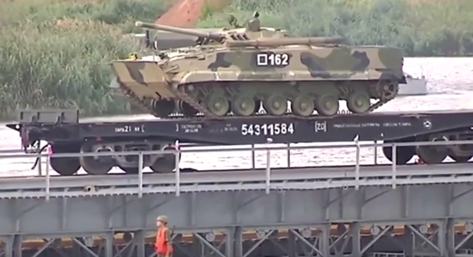 Click to enlarge russia tank