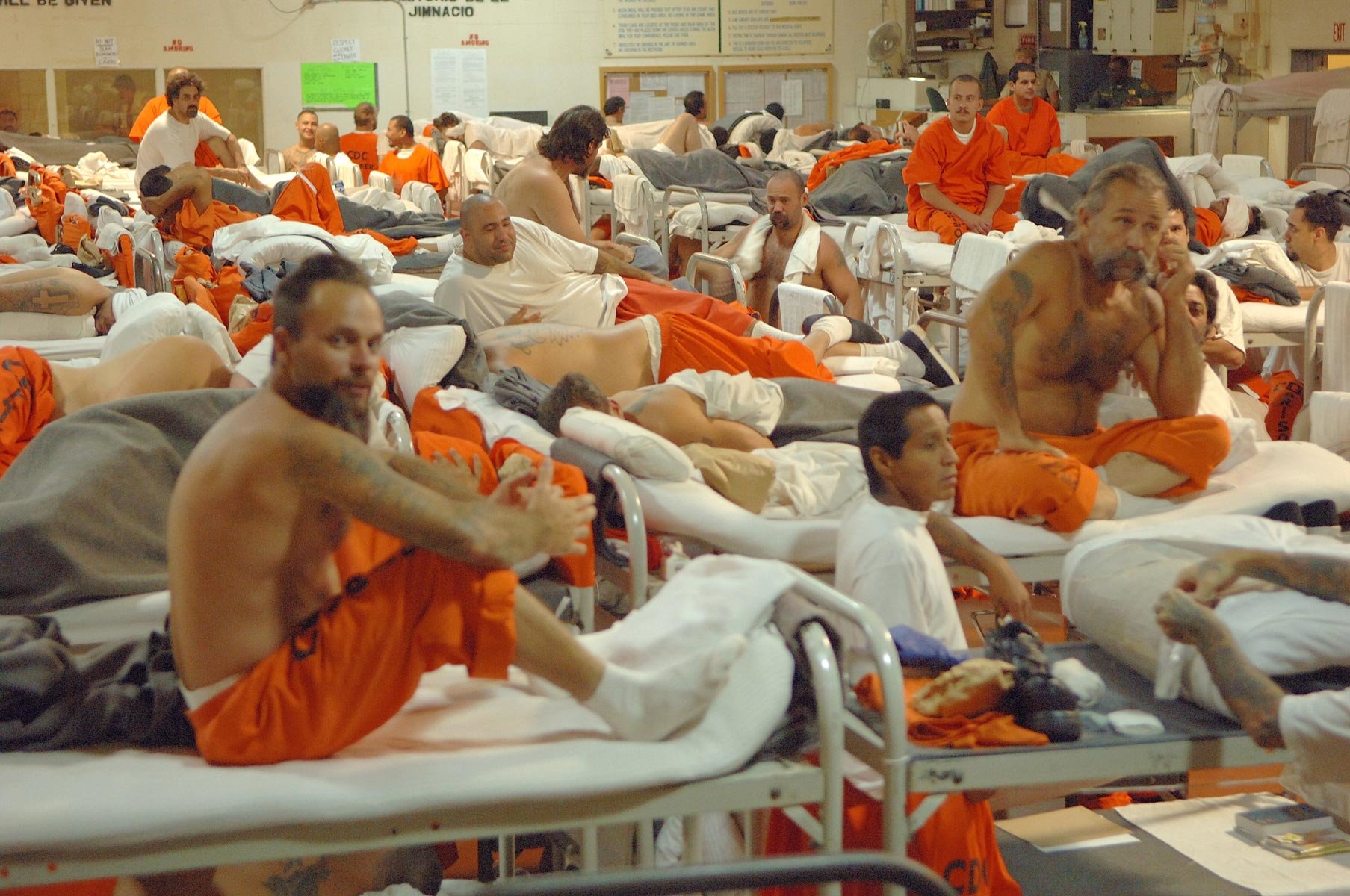 Click to enlarge US prison overcrowding