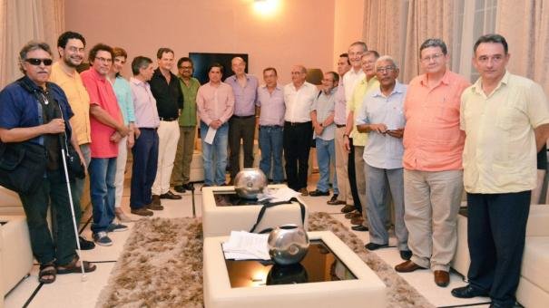 Click to enlarge The Revolutionary Armed Forces of Colombia (FARC) and the country's authorities