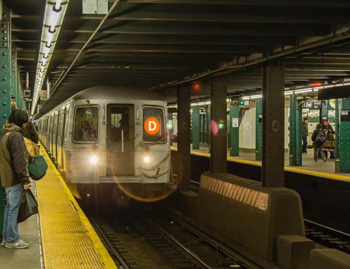 Click to enlarge New York subway D train
