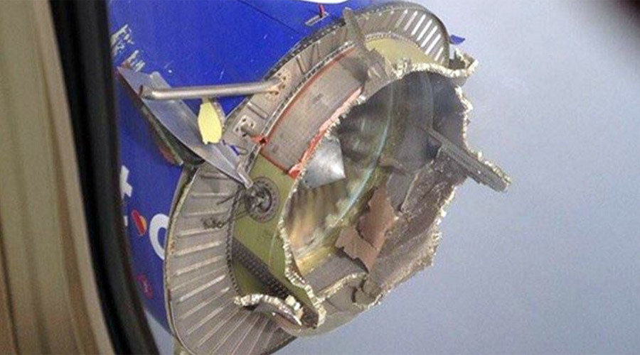 plane engine explodes
