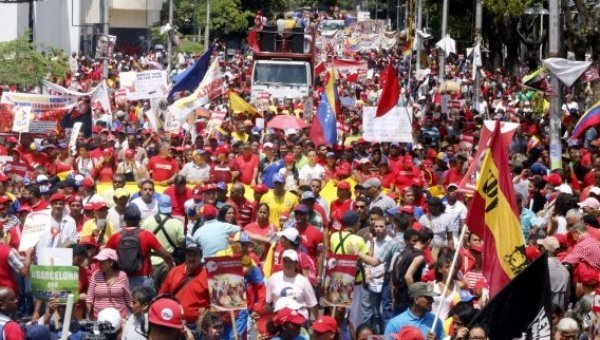 venezuelan workers support Maduro