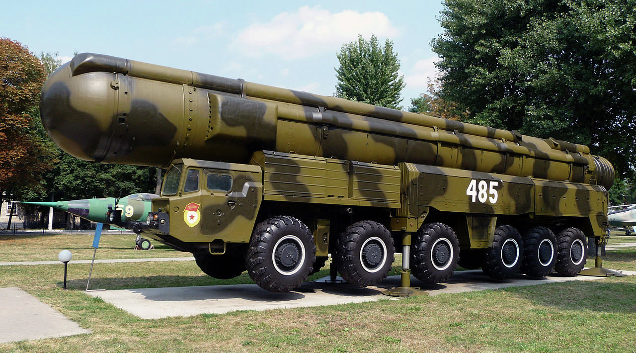 Click to enlarge The RT-21M Pioneer missile and launcher