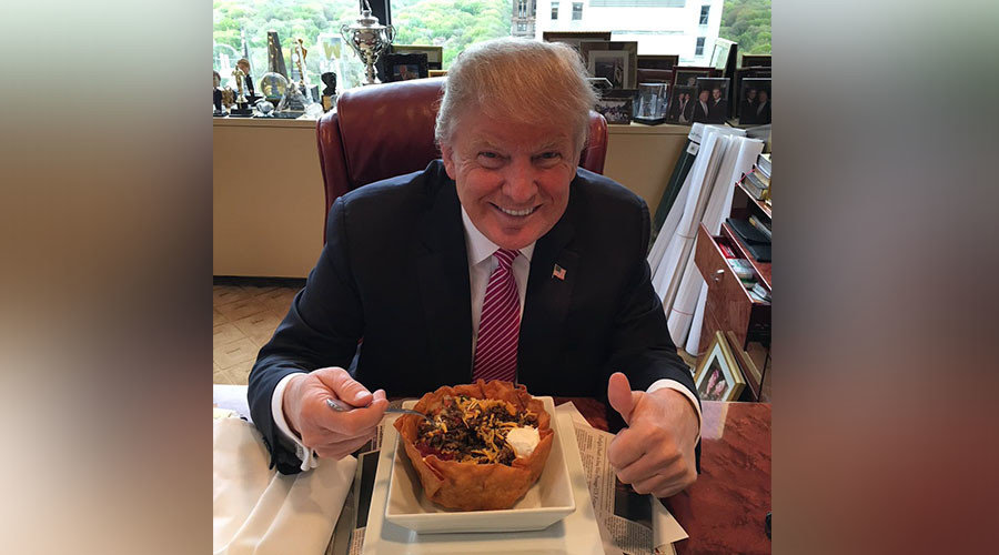 Click to enlarge Trump eating Mexican food