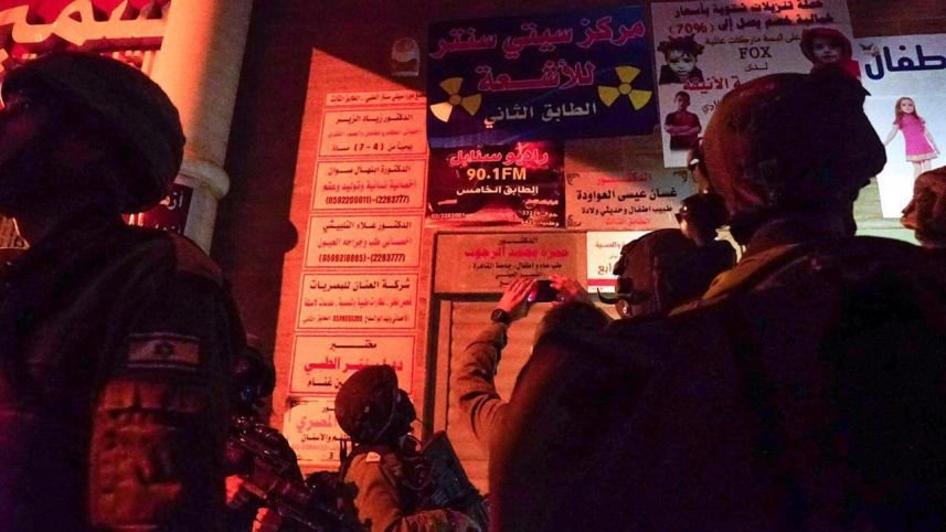 IDF soldiers shutter the Palestinian radio station