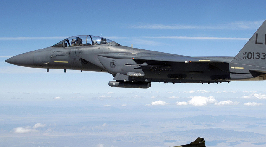 US fighter bomber jet