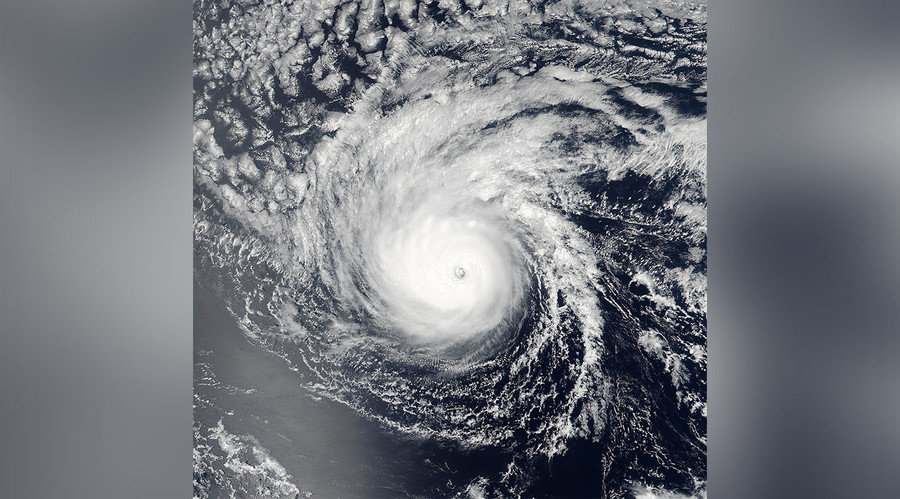 Click to enlarge hurricane Lester