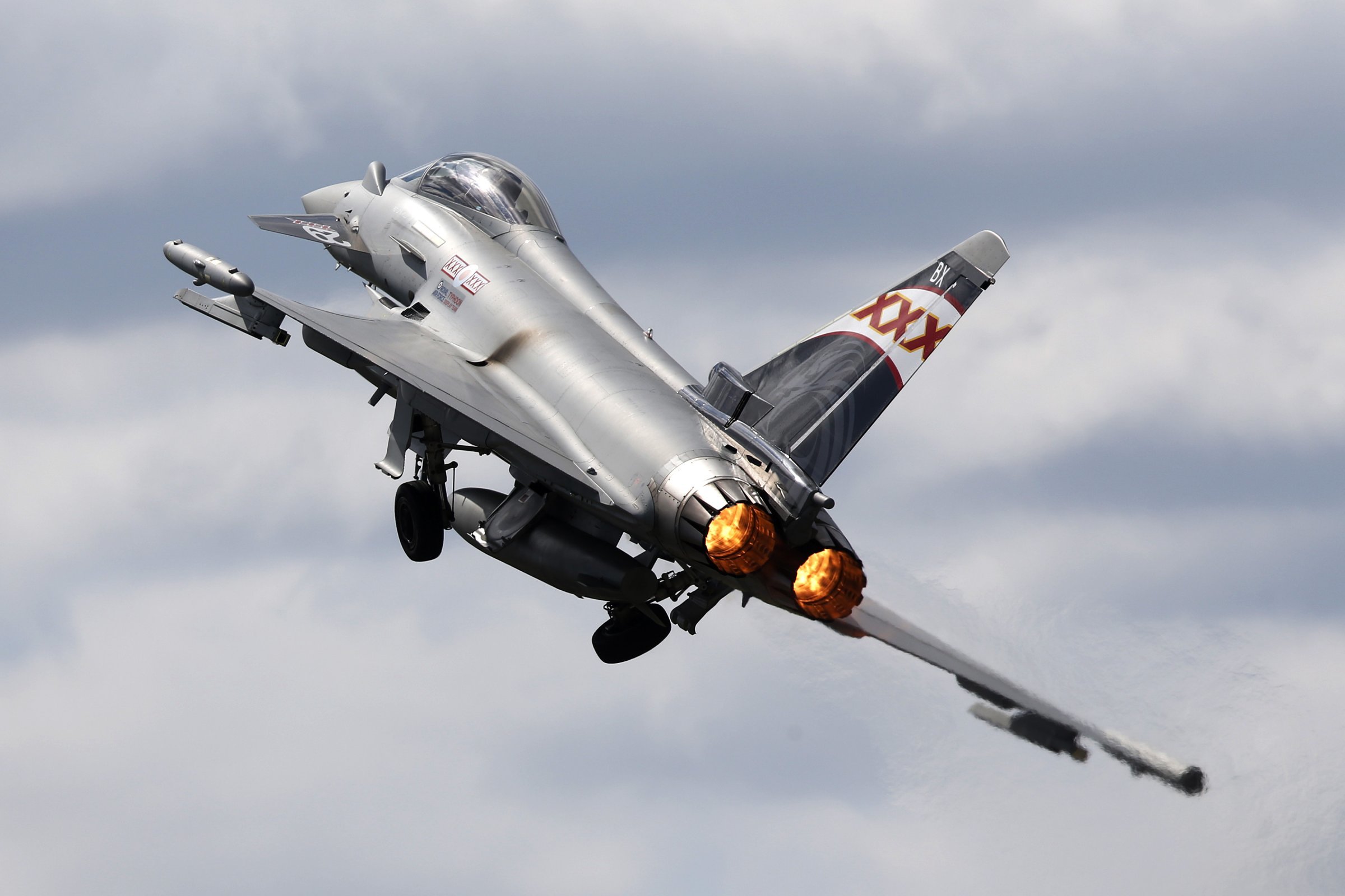 Click to enlarge Eurofighter Typhoon fighter jet