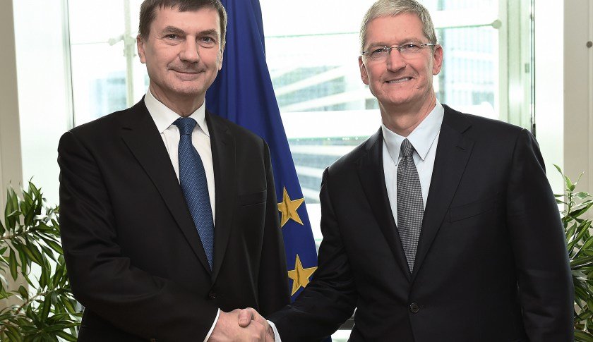 Click to enlarge Andrus Ansip with Apple CEO Tim Cook