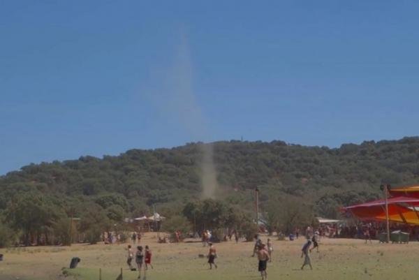 Dust devil
