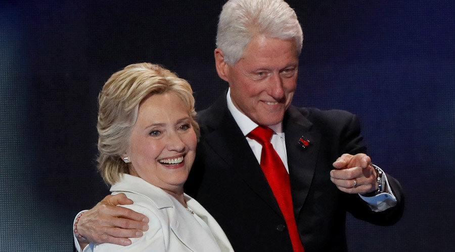 Click to enlarge Bill and Hillary Clinton