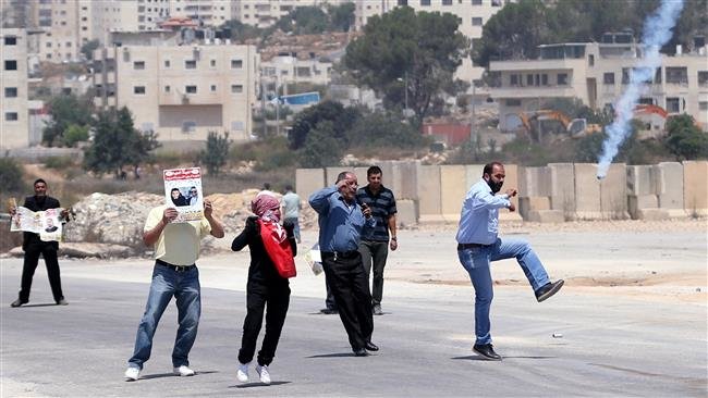 Palestinian protesters