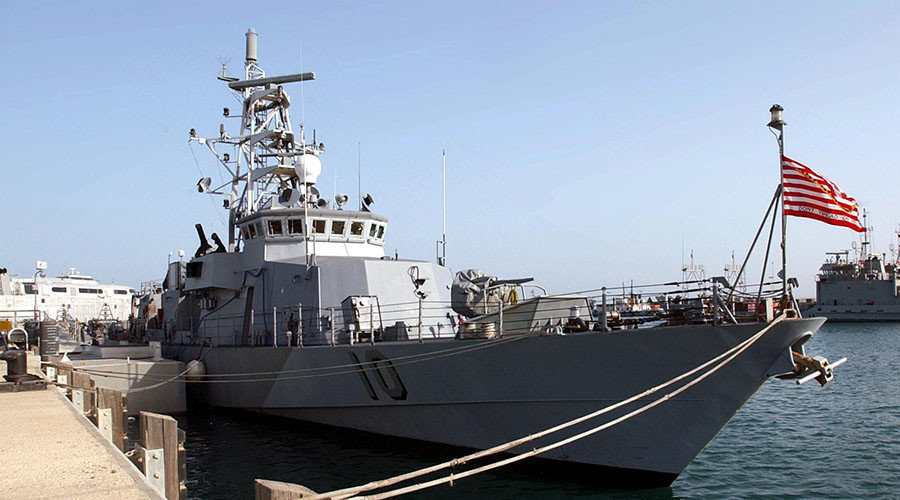 US Navy patrol boat USS Firebolt