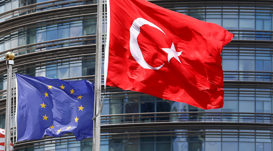 EU and Turkey flags