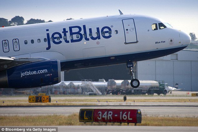 jetBlue airplane