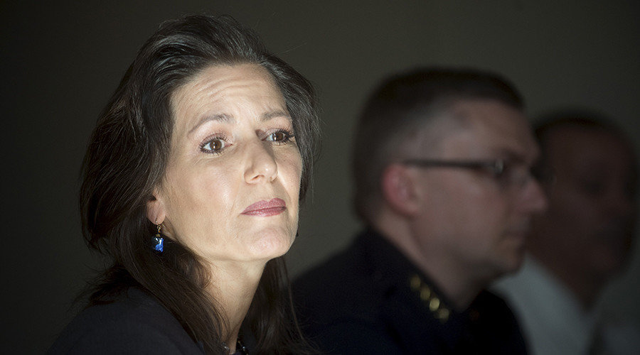 Click to enlarge Oakland Mayor Libby Schaaf