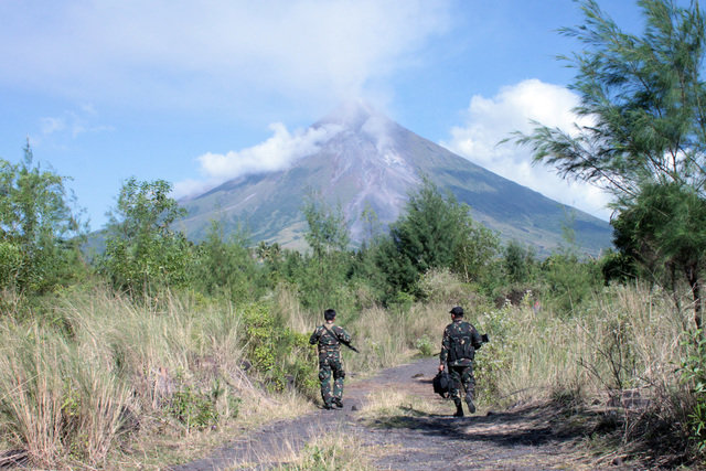 Mayon volcano 