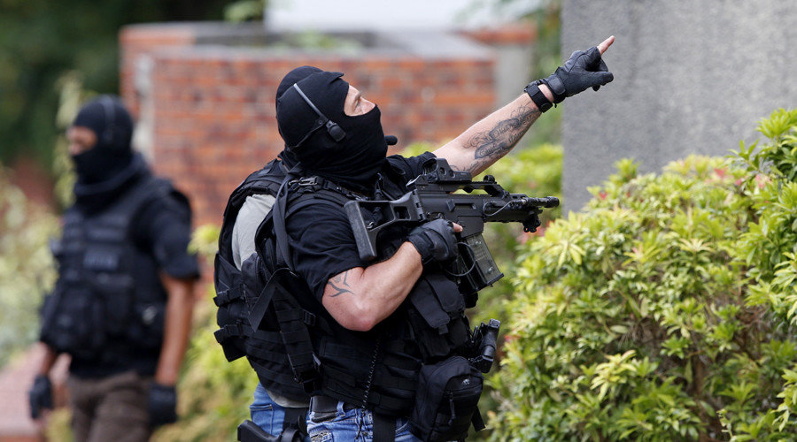 Click to enlarge Members of French special police forces