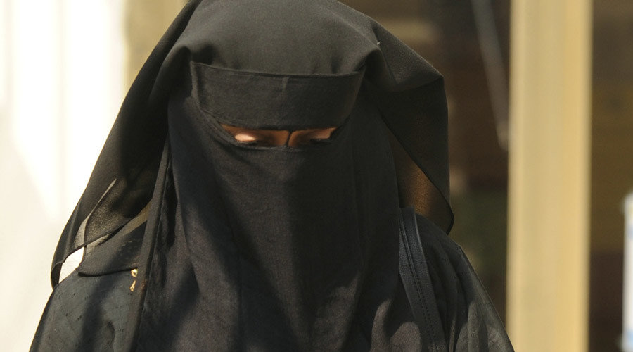 woman in niqab