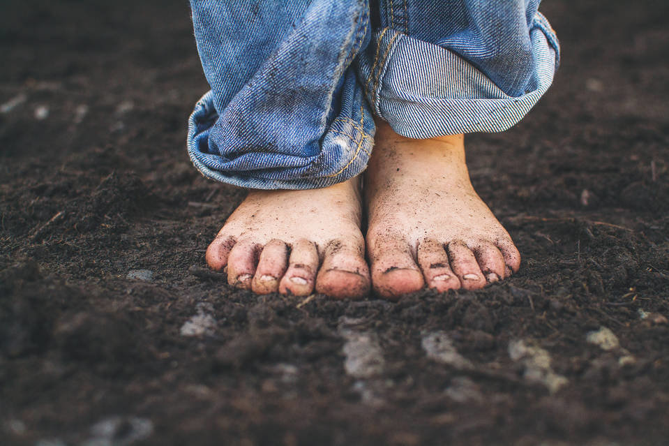 feet dirty