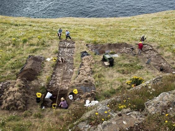 Click to enlarge Dark Ages royal palace discovered in Cornwall 2