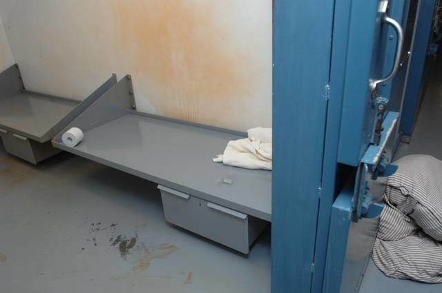 confinement cell florida prison inmate 