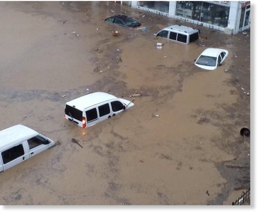 Flooding in Beşikdüzü, Turkey