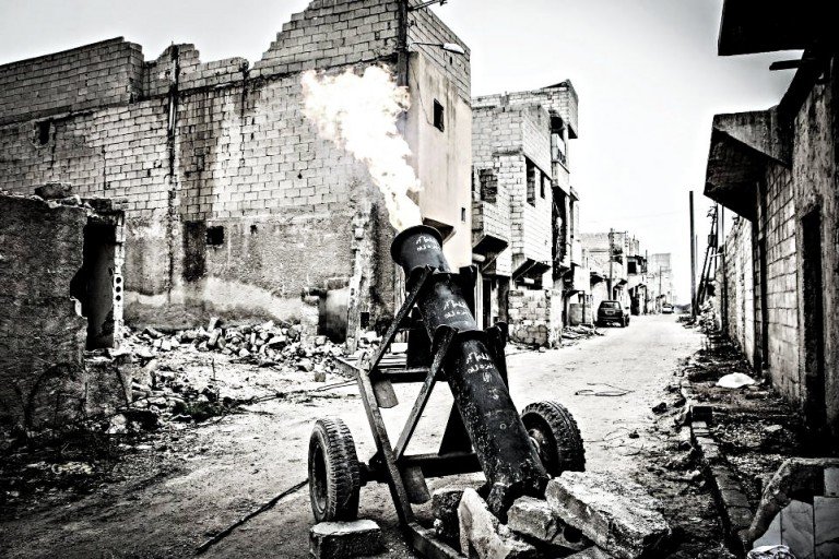 Click to enlarge moderate rebels crude weapons