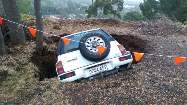 Suzuki-in-a-sinkhole