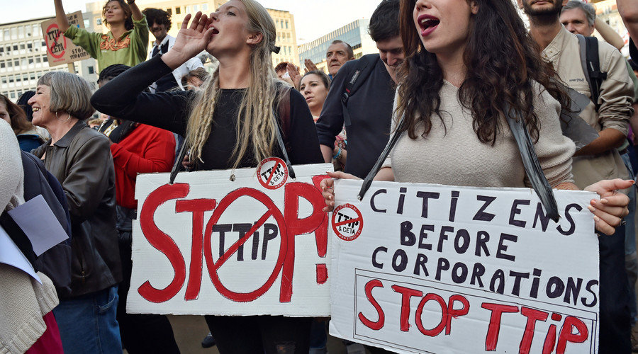TTIP protesters