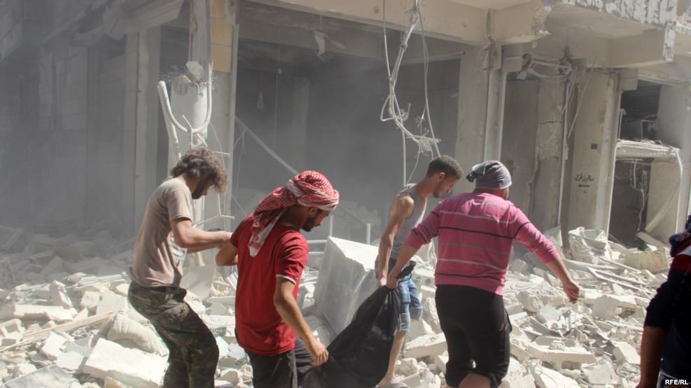Aleppo Neighborhood Pounded By Air Strikes