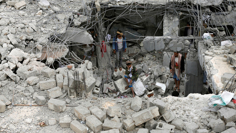 building destroyed in the northwestern city of Amran, Yemen