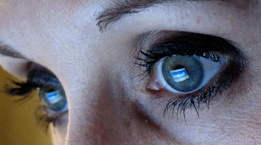 woman's eyes
