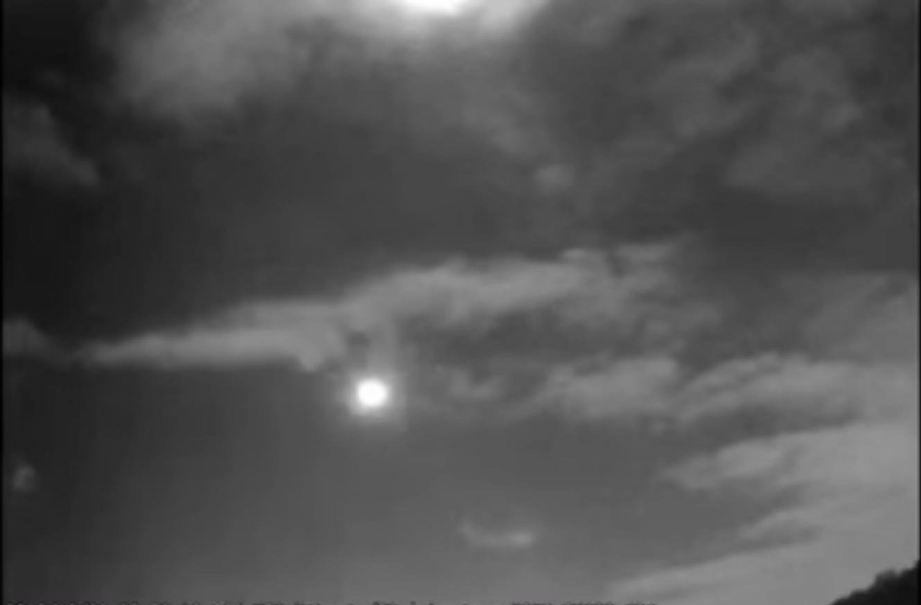 Bright Meteor Fireball recorded over Espirito Santo Brazil Thursday 20th October 2016