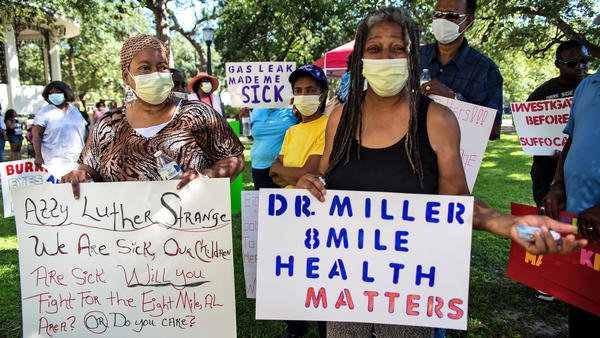 Click to enlarge Eight mile protest