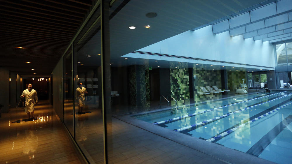 LA Millennium Tower swimming pool