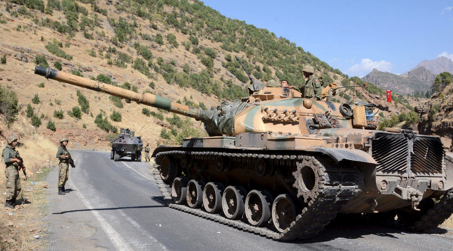 Turkish soldiers in a tank