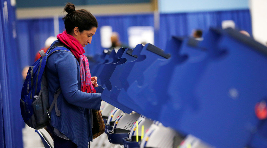 Click to enlarge Casting ballot in US