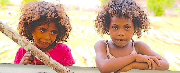 2 Melanesian girls