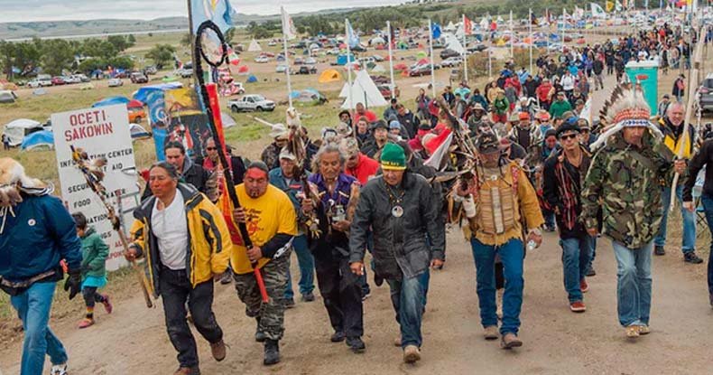 Click to enlarge DAPL protestors