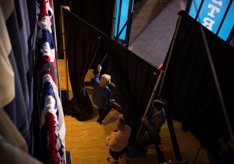 Click to enlarge Hillary stage
