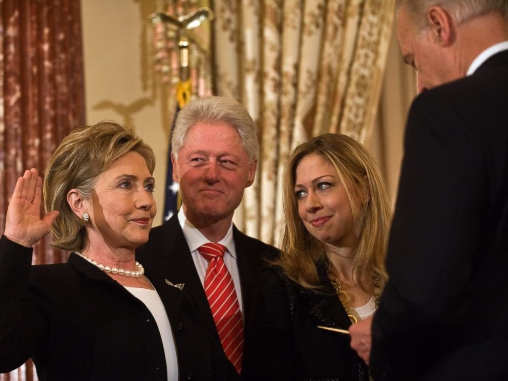 Click to enlarge Hillary Clintony sworn in by Vice President Joe Biden Bill Clinton and daughter Chelsea