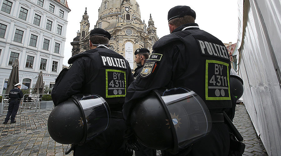 Click to enlarge German police