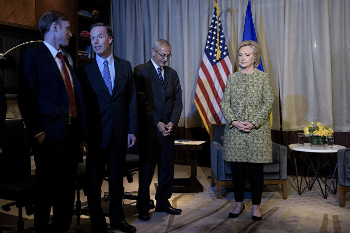 Hillary Clinton with advisors