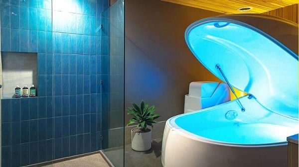 float tank