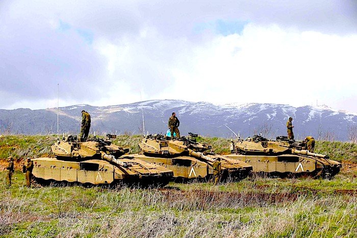 Click to enlarge Israeli tanks Golan Heights