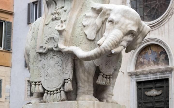 vandalized statue Bernini Elephant and Obelisk