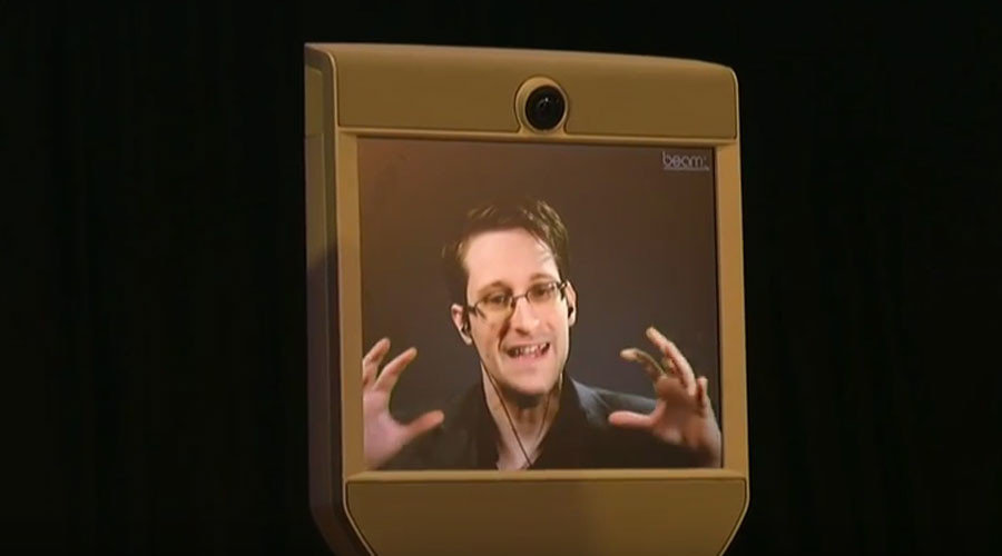 Click to enlarge Snowden on cell